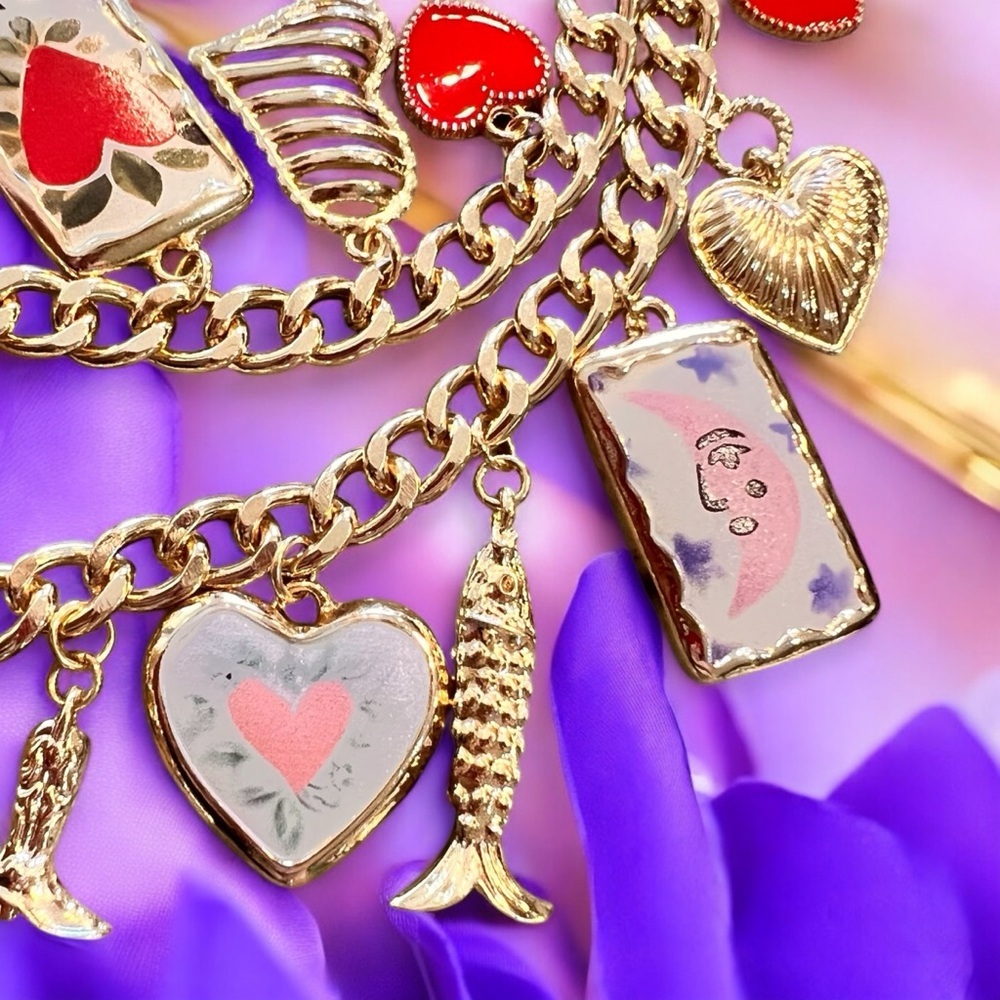 Gold toned chunky charm necklace with Heart and Love Accents - Picture 12 of 17